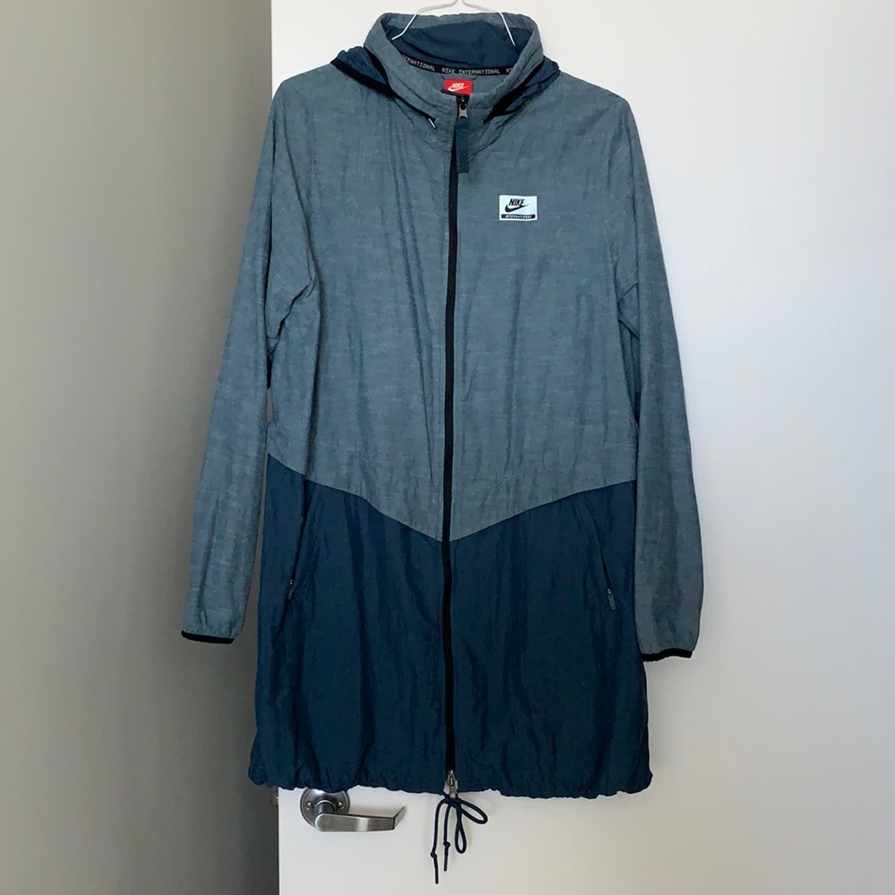 Nike long zip up jacket